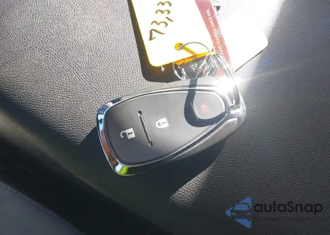 2018 Chevrolet Equinox Ls z USA, uszkodzony, nr VIN 2GNAXHEV0J6295605